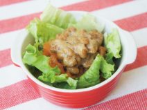 納豆辛麺ごまだれサラダ