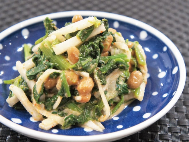 ほうれん草と大根のキムチ胡麻ダレ納豆