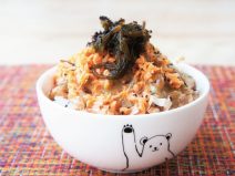 紫蘇もずくシャケ納豆ご飯