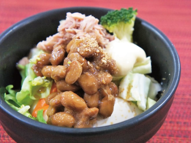 温野菜とシーチキンの納豆豆腐