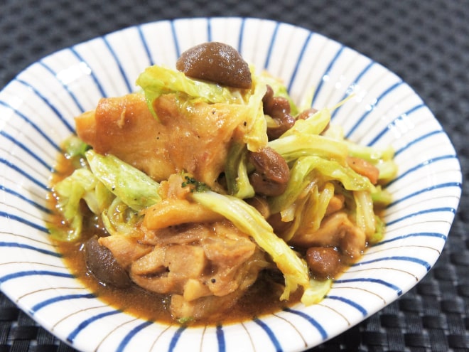 鶏とキャベツの納豆味噌マヨ炒め