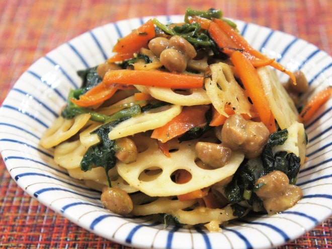 ほうれん草とレンコンのマヨ納豆きんぴら